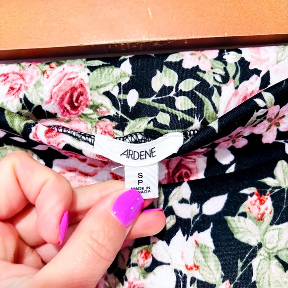 ARDENE Black floral skirt - Picture 7 of 7